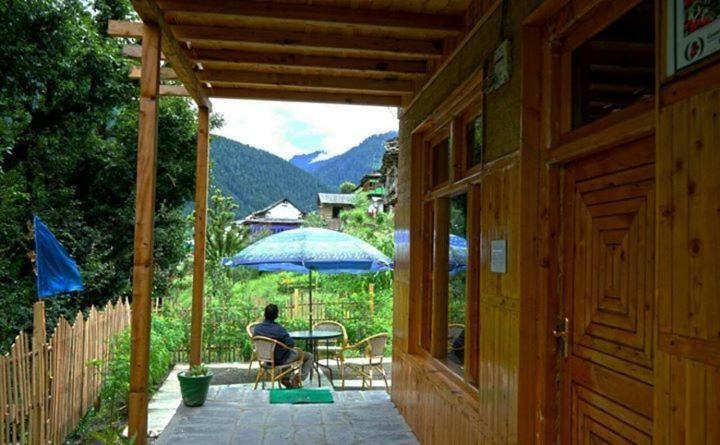 Latoda Eco Lodge Jibhi Екстериор снимка